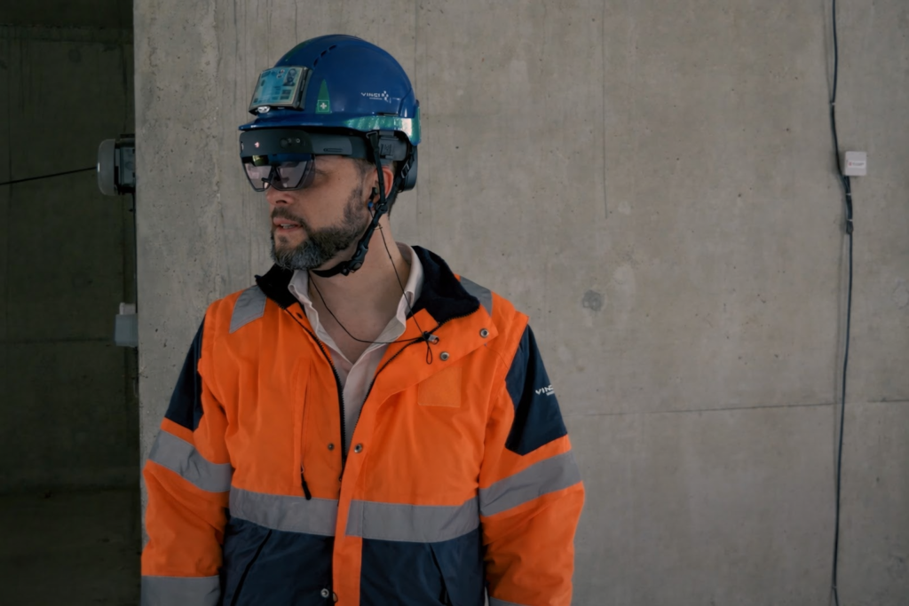 VINCI optimise ses chantiers avec NEXT-BIM en superposant les maquettes BIM sur le terrain pour des contrôles plus rapides et précis.